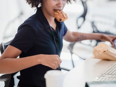 Quick stretching exercises for office workers